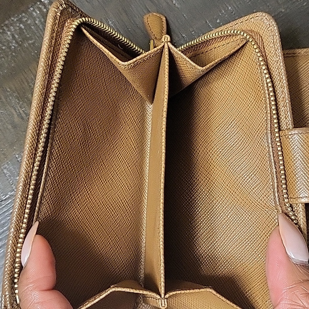 Prada wallet - Picture 11 of 16